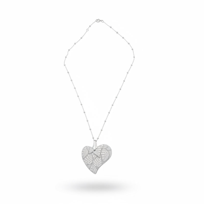 Colgante de corazón “White Botanics” - Collar de plata de ley 925 de Stephanie Fraselle - Diseño de joyería artesanal