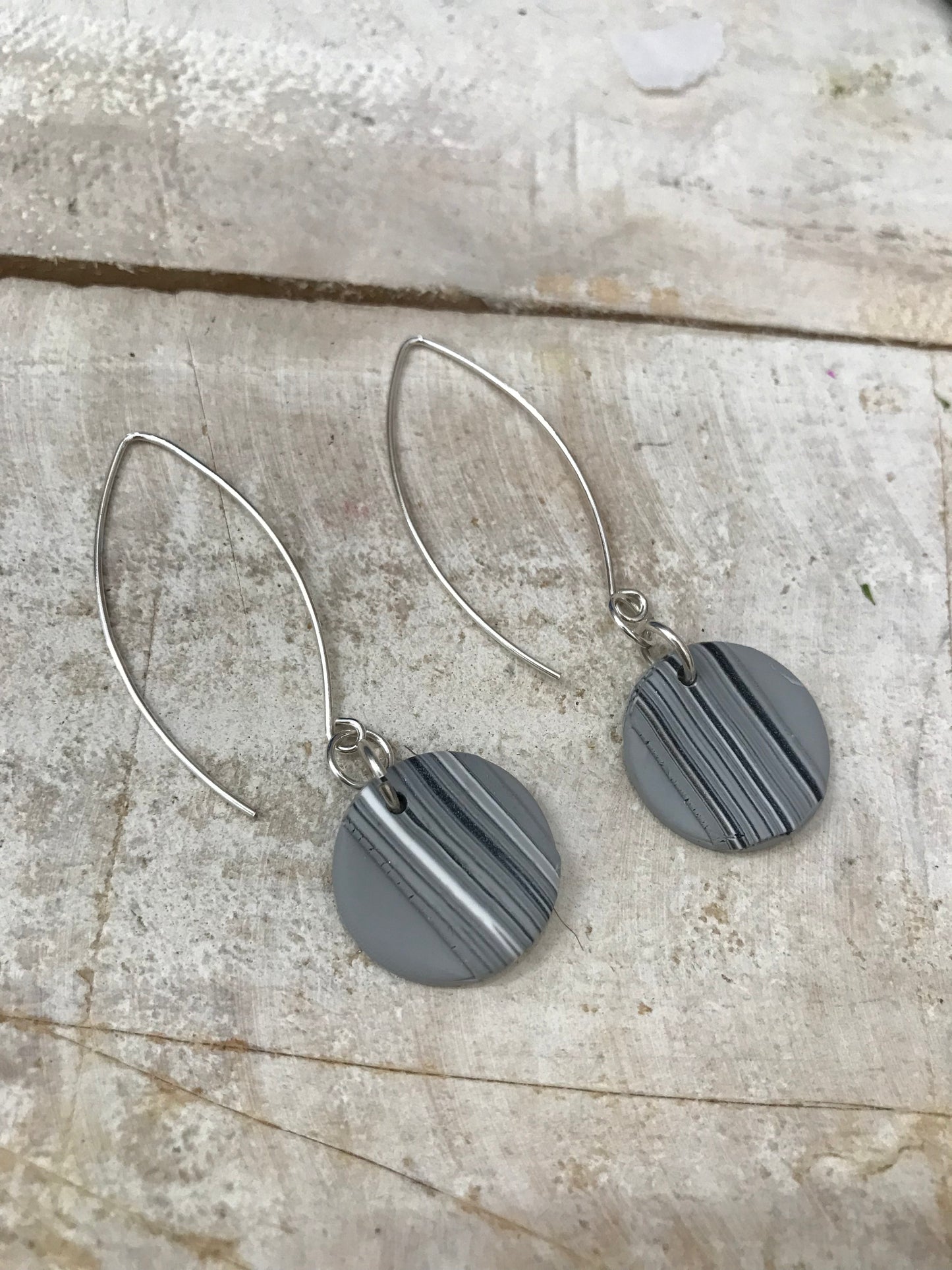 Pendientes colgantes hechos a mano en PLATA DE LEY 925 “White Botanics” de Stephanie Fraselle - Diseño de joyería artesanal