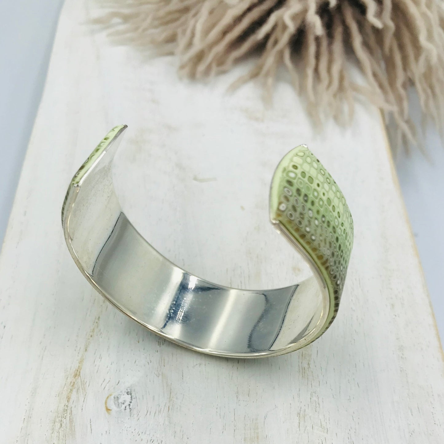 Brazalete tipo brazalete “Laurisilva” de 23 mm de Stephanie Fraselle - Diseño de joyería artesanal