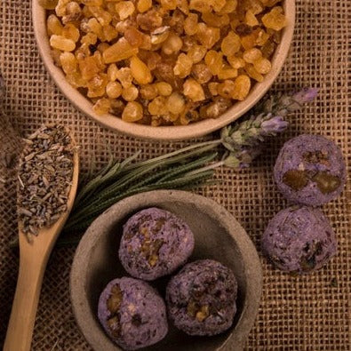 Sagrada Madre Premium x8 Smudge Bombs Olibanum & Lavender - Brings relaxation and purification