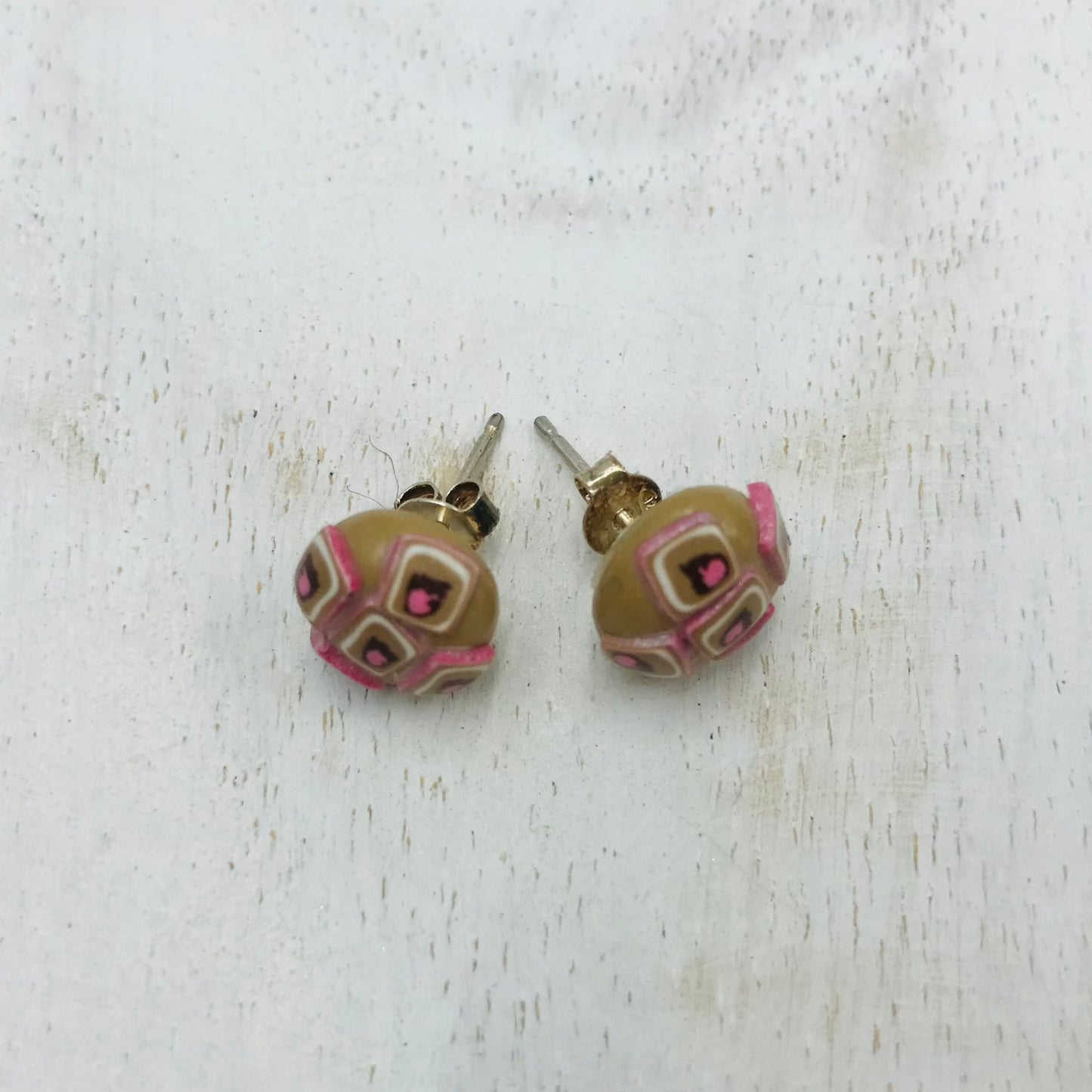 “ Flamingo Pearl ” 925 STERLING SILVER - handmade Earring studs - by Stephanie Fraselle - Artisan Jewellery Design