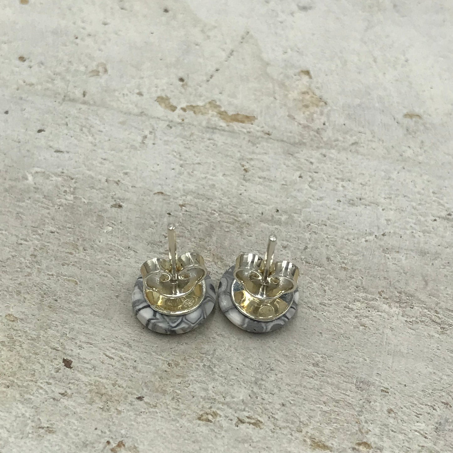 „White Botanics“ 925 STERLING SILBER – handgefertigte Ohrstecker – von Stephanie Fraselle – Kunstvolles Schmuckdesign