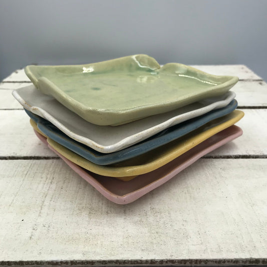 HANDGEFERTIGTER Toastteller aus Keramik - BLAU