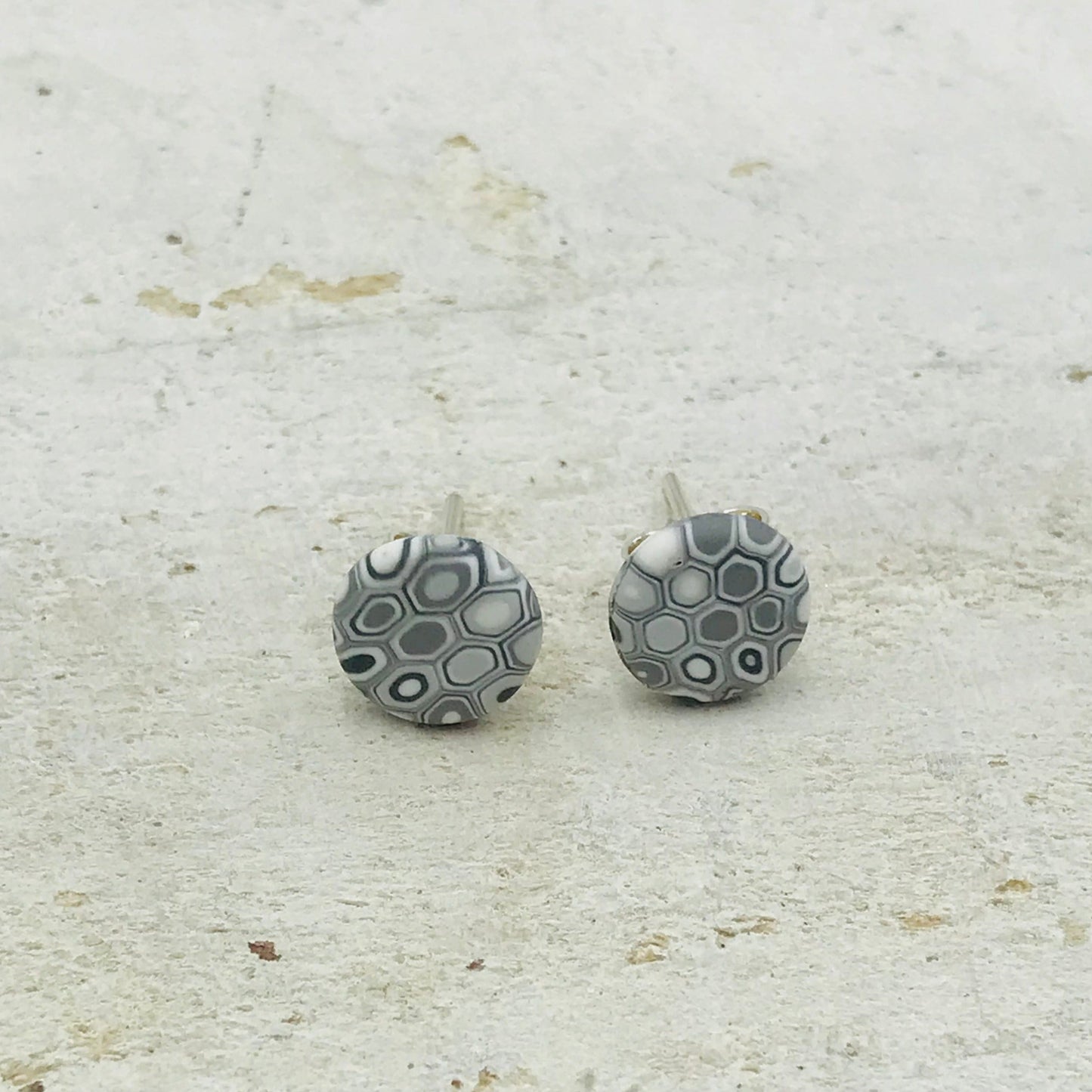 „White Botanics“ 925 STERLING SILBER – handgefertigte Ohrstecker – von Stephanie Fraselle – Kunstvolles Schmuckdesign
