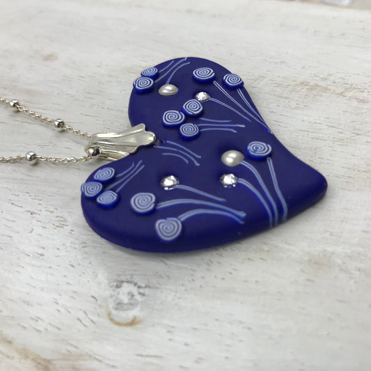 Herzanhänger „Matte Navy Marine“ – Halskette aus 925er Sterlingsilber von Stephanie Fraselle – Kunstvolles Schmuckdesign