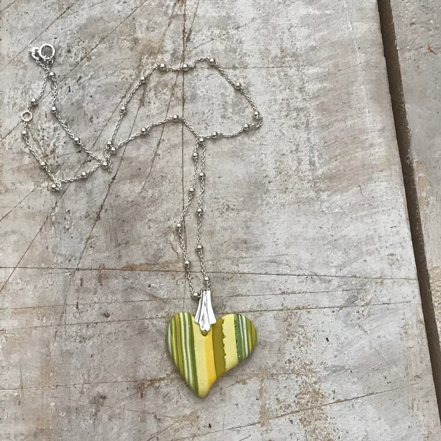 Kleines zierliches Herz „Blooming Marvellous“ – Halskette aus 925er Sterlingsilber von Stephanie Fraselle – Kunstvolles Schmuckdesign