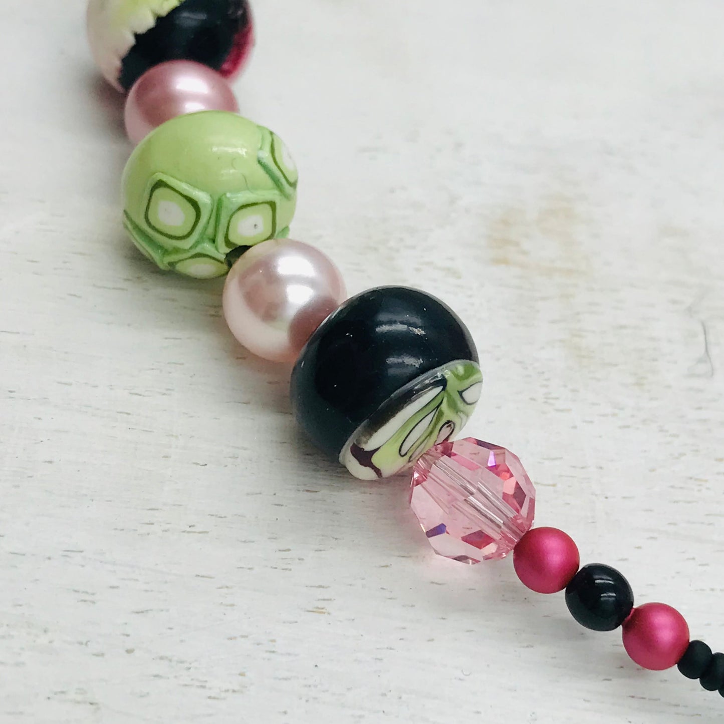 “Enchanted Garden” beaded Queen of cups necklace by Stephanie Fraselle - Artisan Jewellery Design