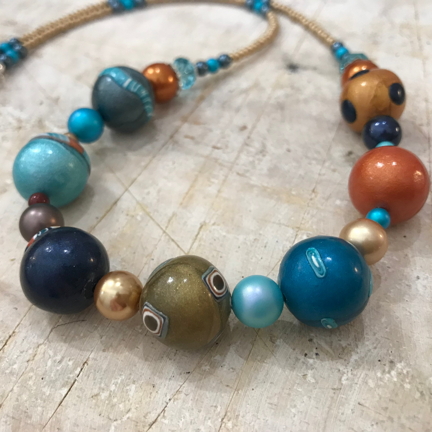„Moroccan Spice“ Perlenkette „Empress“ von Stephanie Fraselle – Kunstvolles Schmuckdesign