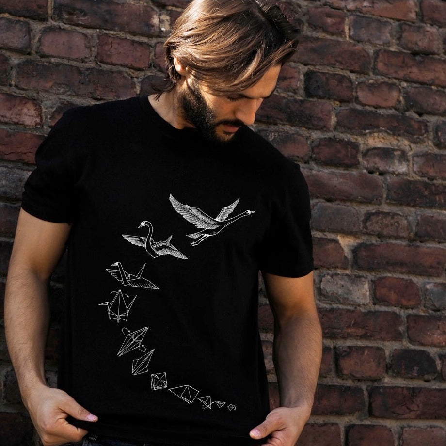 Unisex-T-Shirt aus Bio-Baumwolle -Transformation-Origami-Schwäne