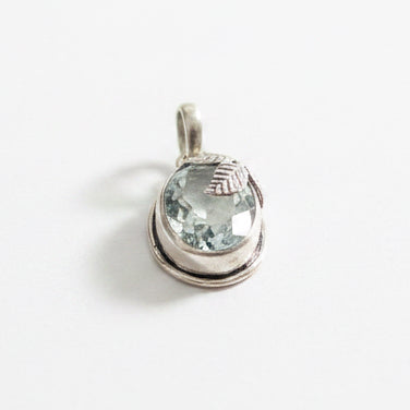 10CT Natural White Topaz 925 Sterling Silver pendant 1/4” long