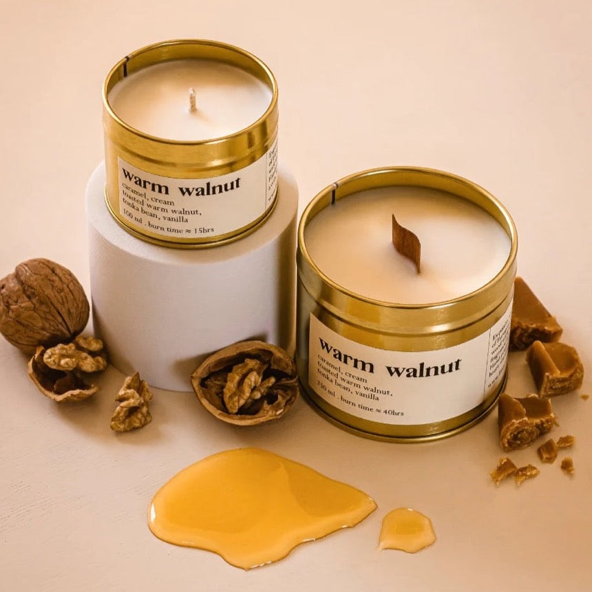 Warme botanische Duftkerze mit Walnuss-Effekt von ARTISAN - klein mit Baumwolldocht