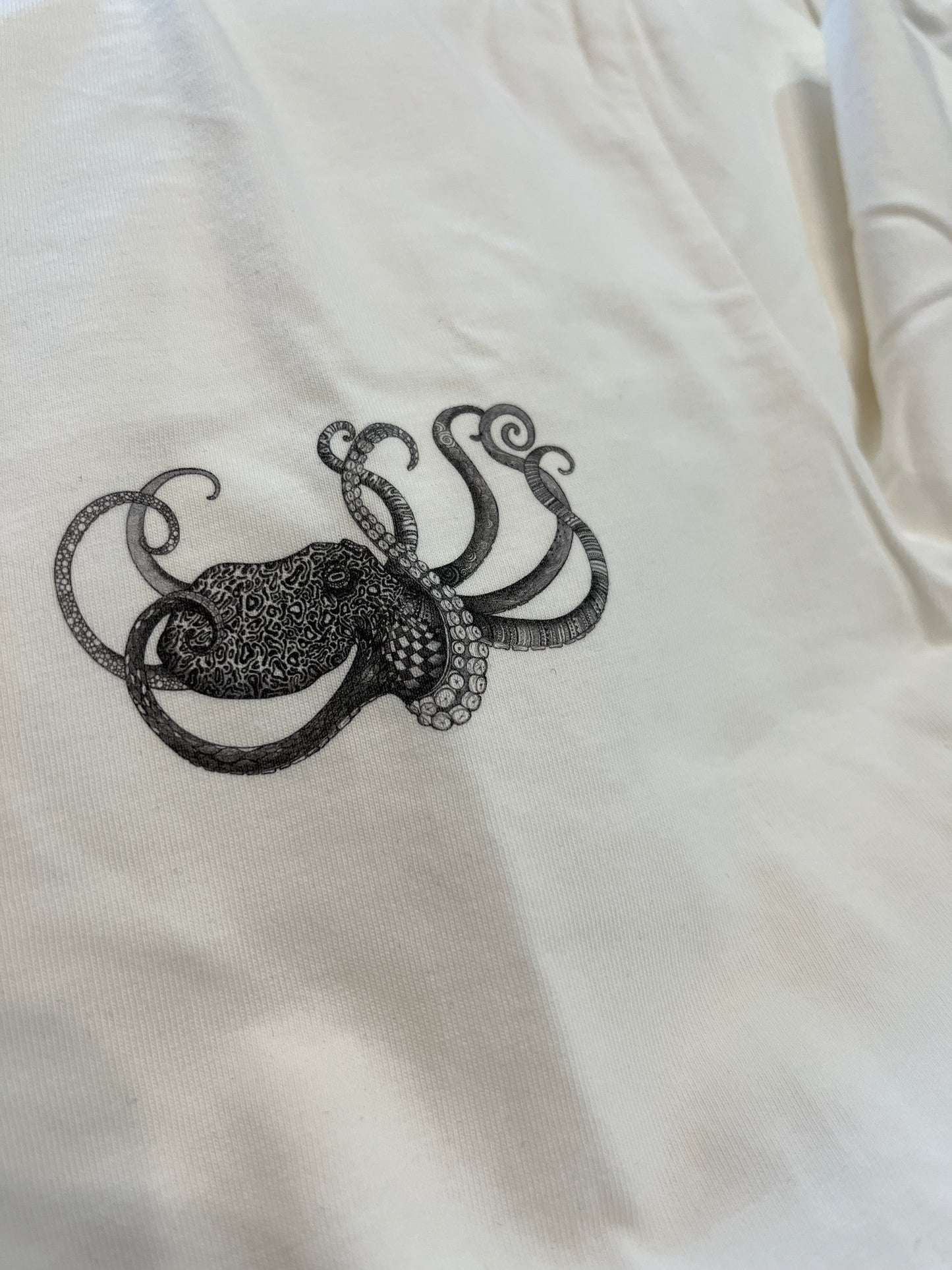 Unisex-T-Shirt aus Bio-Baumwolle – Oktopus