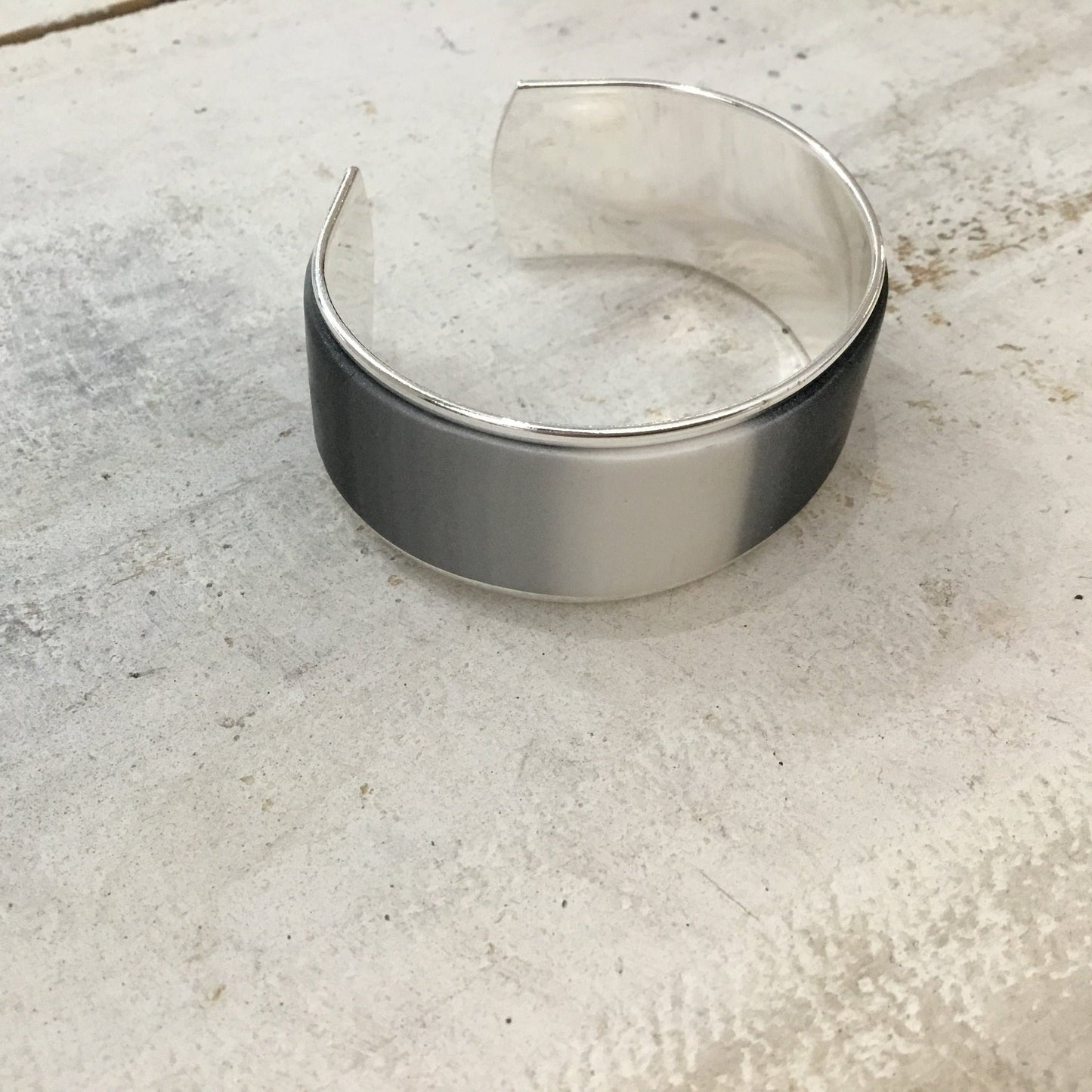 Blends¨Grey Minimalist meets white¨bracelet cuff by Stephanie Fraselle - Artisan Jewellery Design