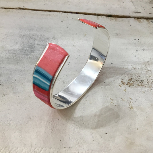 „Tropical Fizz“ 15 mm Armreif von Stephanie Fraselle – Kunstvolles Schmuckdesign