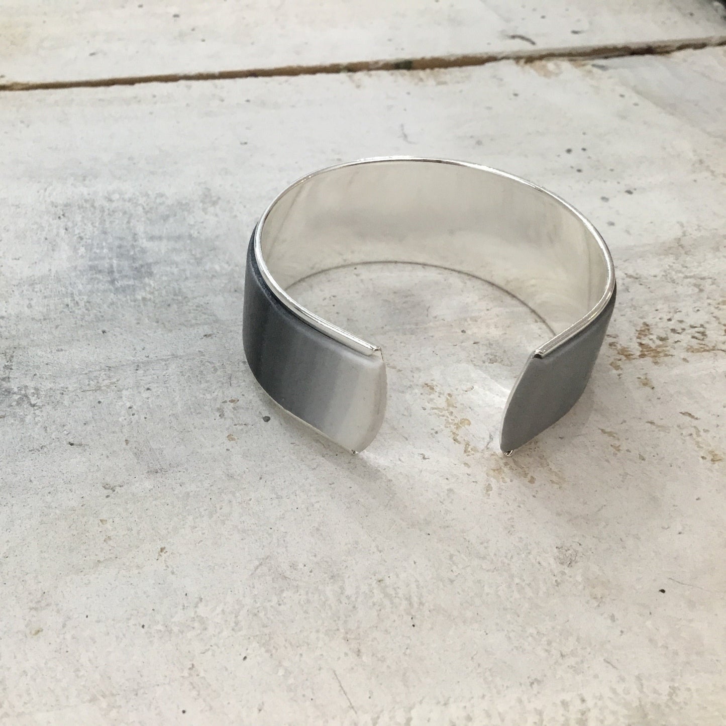 Blends¨Grey Minimalist meets white¨bracelet cuff by Stephanie Fraselle - Artisan Jewellery Design