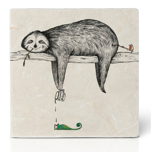 Natural stone tile with intricate UV-printed sloth capre diem motif by artist Hanna, featuring a fleece back to protect surfaces – usable as a coaster or wall art