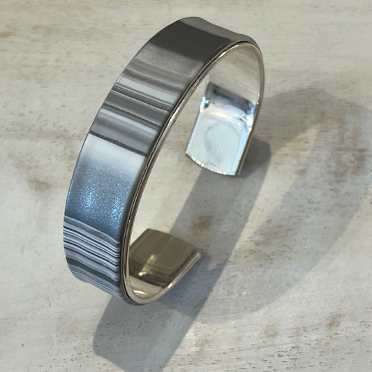 Twilight Shadow handcrafted silver cuff bracelet in 925 sterling silver-coated brass, 16.3cm length, by Stephanie Fraselle