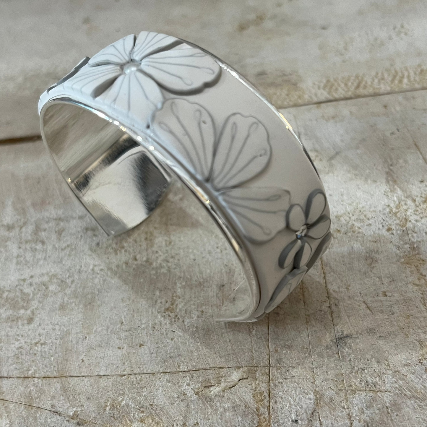 “White botanics”   Bracelet cuff by Stephanie Fraselle - Artisan Jewellery Design