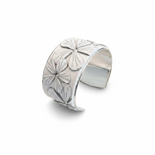 Brazalete tipo brazalete “White Botanics” de 37 mm de Stephanie Fraselle - Diseño de joyería artesanal