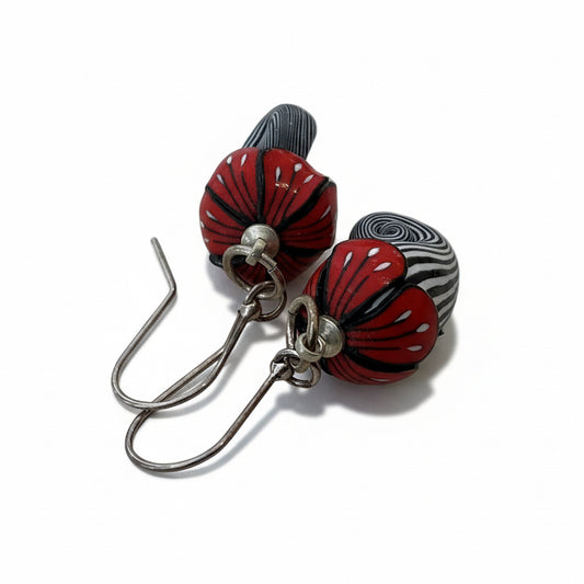 Hand sculpted - Sterling Silver Earrings