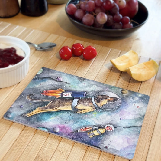 Wooden breakfast board with Hanna’s Lottie in Space illustration, handcrafted in Sweden from sustainable forestry