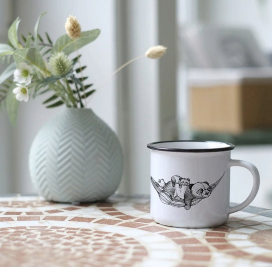 Hochwertige Keramiktasse - Weihnachts-Waschbär-Magier