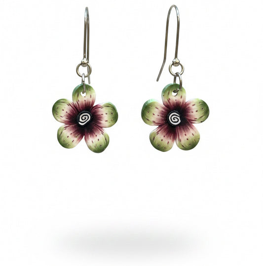 “Jardín encantado” PLATA DE LEY 925 - Pendientes colgantes con pétalos de flores hechos a mano - por Stephanie Fraselle - Diseño de joyería artesanal