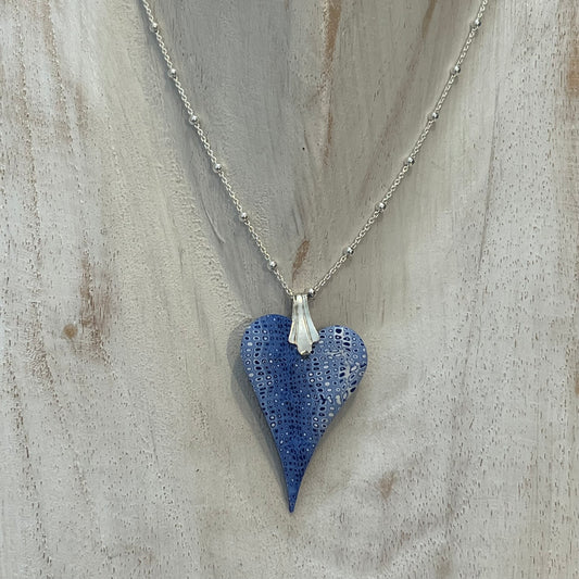 Curved Tapered Heart Pendant – Marégraphie Collection by Stephanie Fraselle