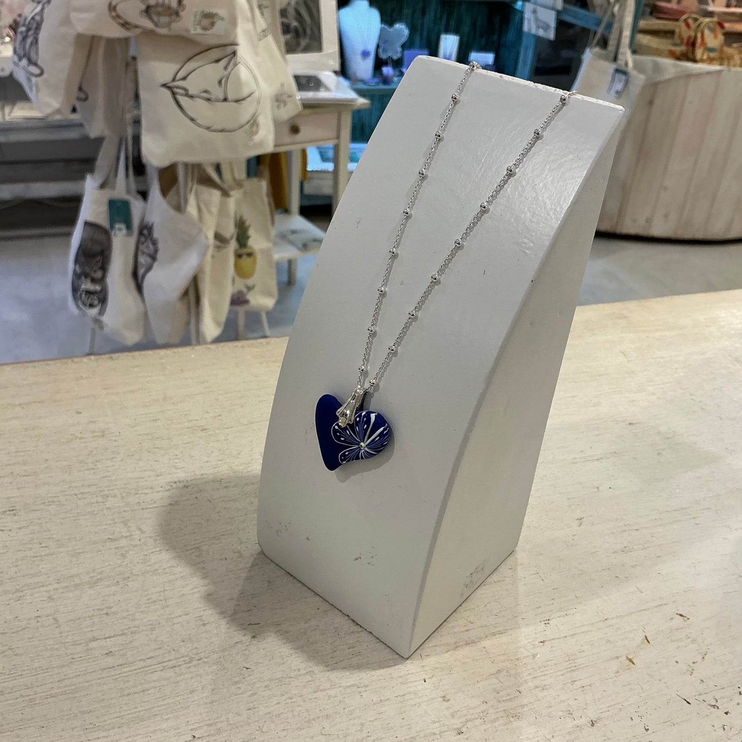 Marégraphie -sculpted Bloom Mini heart by Stephanie Fraselle - Artisan Jewellery Design