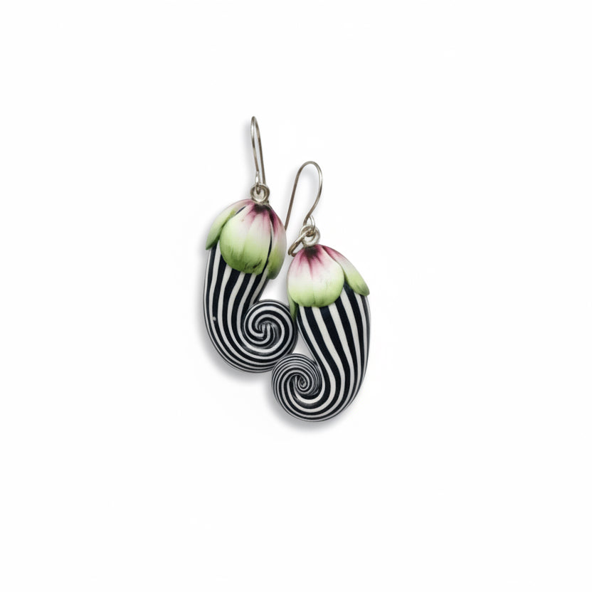 “Jardín Encantado” PLATA DE LEY 925 - Pendientes de berenjena con rayas hechos a mano - por Stephanie Fraselle - Diseño de joyería artesanal