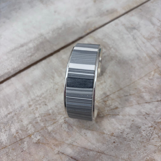 Brazalete «Minimalista gris se encuentra con blanco» de Stephanie Fraselle - Diseño de joyería artesanal