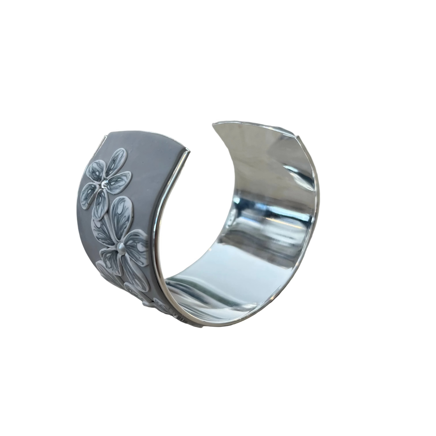 Grey Cashmere Bloom | Wide cuff | Hand Sculpted Floral