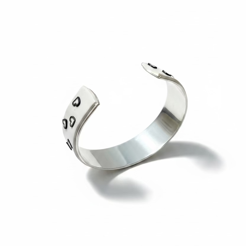 Monochrome Hearts Cuff | Ajustable