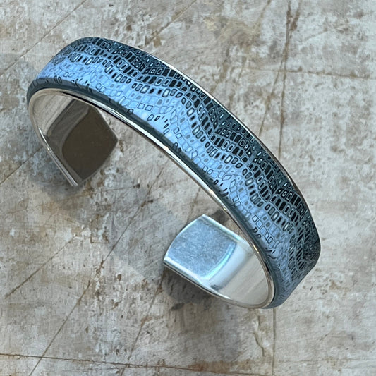 Brazalete brazalete de 15 mm Sea Foam “Blue Denim collection” de Stephanie Fraselle - Diseño de joyería artesanal